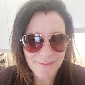 Meet your Posher, Marie-claude